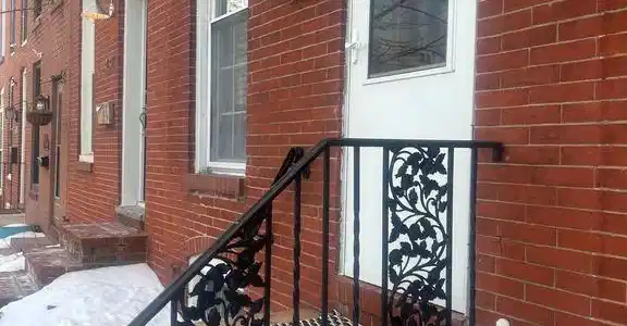 435 GITTINGS STREET