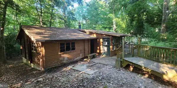 1076 SAN ANGELO DRIVE