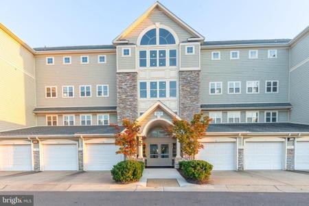 1601 LADUE COURT