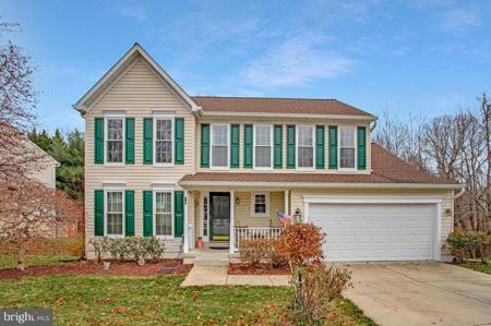 2425 WOODLAND COURT