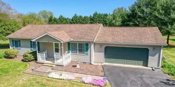 1484 THOMPSONVILLE ROAD