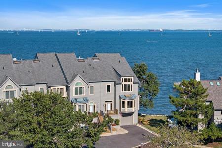 2135 SAND CASTLE COURT