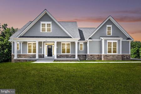 13185 GLEBE PLACE