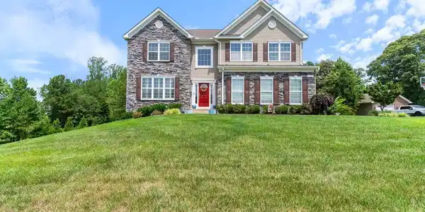 3227 HUNTSMAN DRIVE