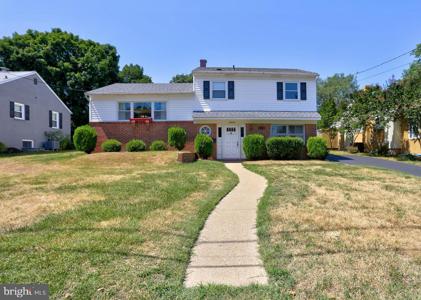 8434 BAY DRIVE