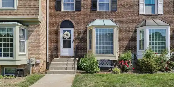 462 COLONIAL RIDGE LANE
