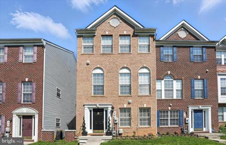 28 BUTTONWOOD COURT