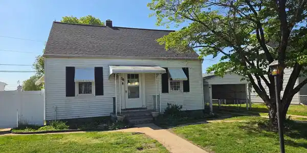 18 AVENAL ROAD