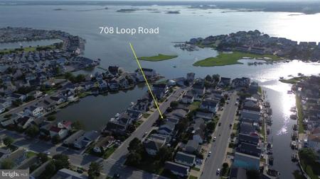 708 LOOP ROAD