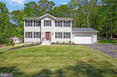 8 POPLAR LANE