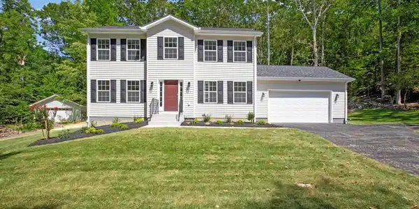 8 POPLAR LANE