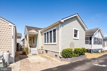 22 FLOUNDER LANE