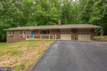 1520 LIVE OAK DRIVE