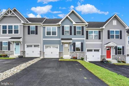 4782 SANIBEL SQUARE