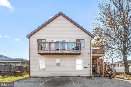 323 ROBIN DRIVE
