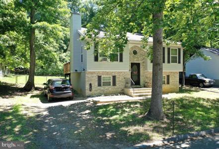 1084 RIMROCK ROAD