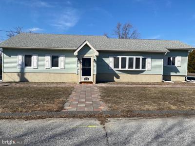 18 VASSAR AVE