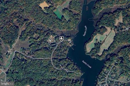 2900 HONEY COVE COURT
