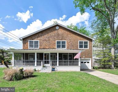 327 OAKWOOD STREET