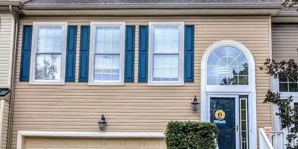 128 HINGHAM LANE