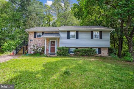 485 VICTORIA COURT