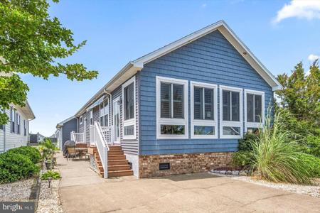 513 SANDYHILL DRIVE