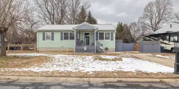 34 CHERRY LANE