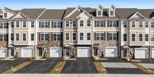 106 POTOMAC COURT