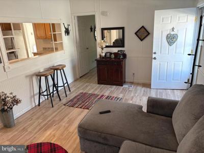 211 FOREST GREEN ROAD