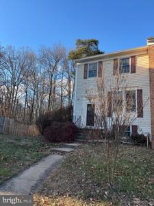 1108 VERANDA COURT