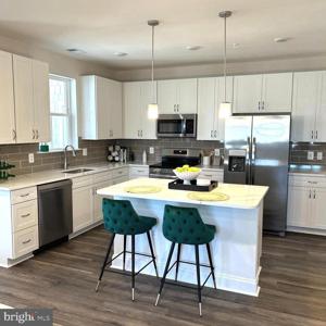 406 BOLD RULER COURT