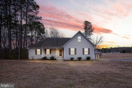 84 COVE LANE