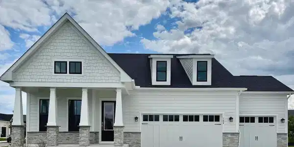 102 PADDOCK WAY