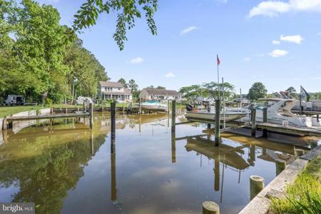 1017 CHESTER RIVER DRIVE