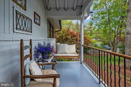 303 EDGEMERE DRIVE