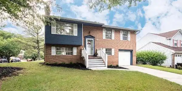 1240 VIKING DRIVE