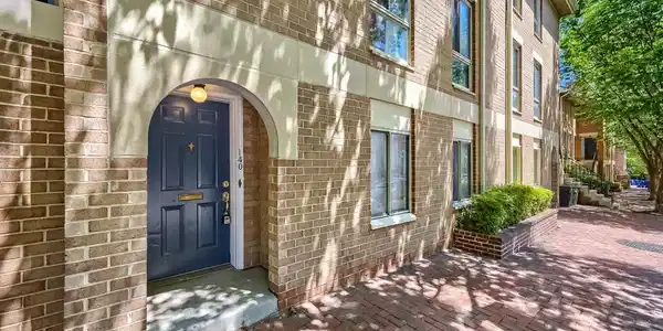 140 BARRE STREET