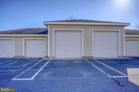 33106 N VILLAGE LOOP