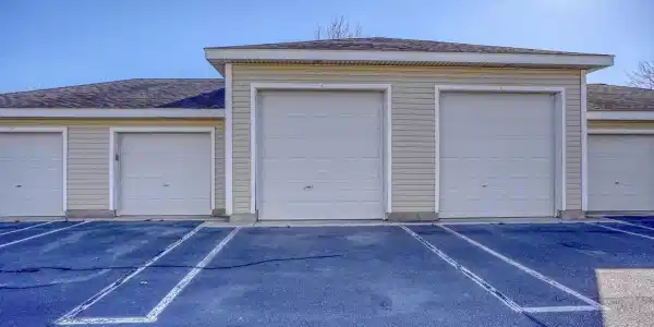 33106 N VILLAGE LOOP