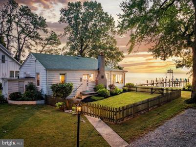 836 BAY FRONT AVENUE