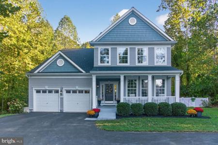 1820 BIRDS NEST LANE