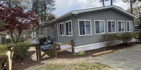 32937 EDGEWATER COVE