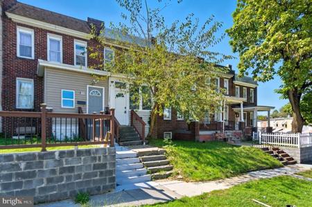 809 PONTIAC AVENUE
