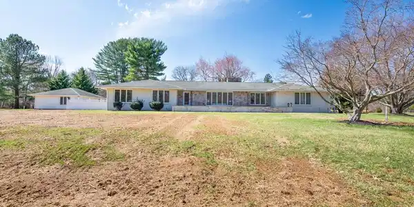 16 BILLINGS DRIVE