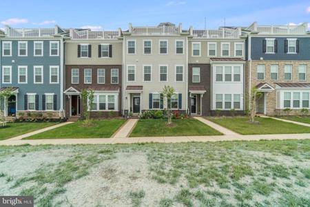 1636 SANDPIPER BAY LOOP