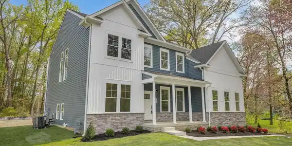 413 TRIMBLE ROAD
