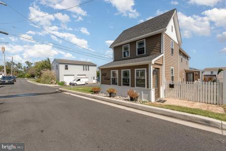 607 PEARL STREET