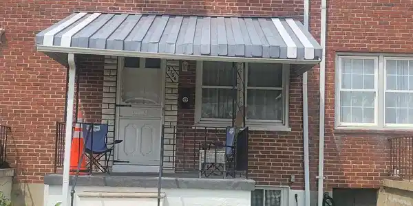 2706 CRESTON ROAD