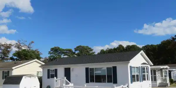 134 SKIPJACK CIRCLE