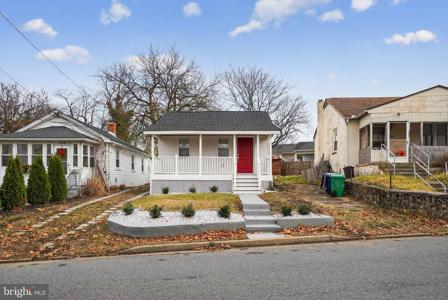 206 ADMIRAL DRIVE
